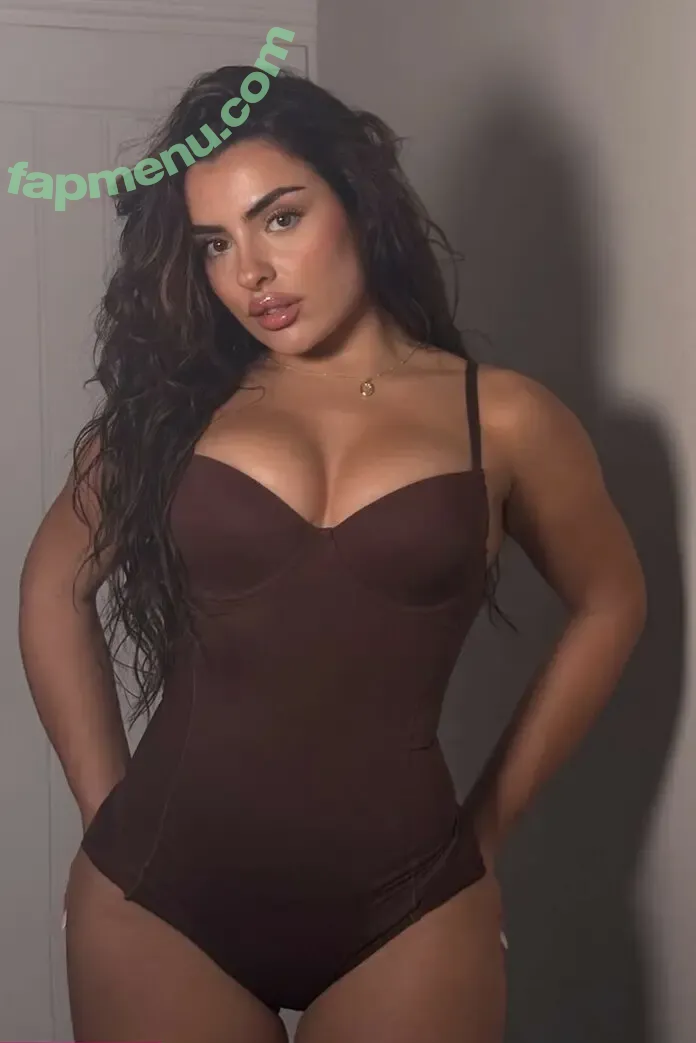 Carla Sophie nude photo #0060 (carlasophiebtw / carlysophie)