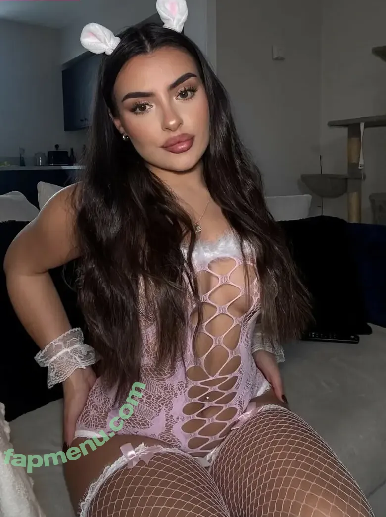 Carla Sophie nude photo #0079 (carlasophiebtw / carlysophie)