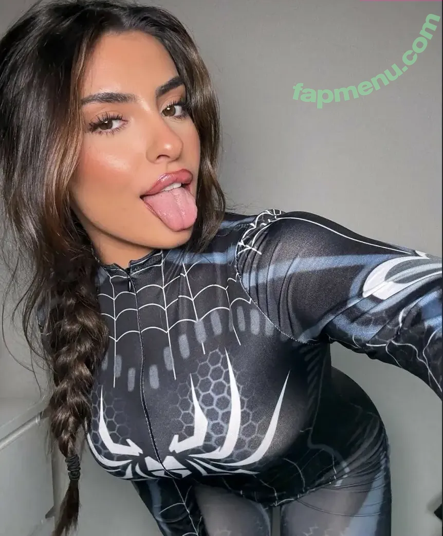 Carla Sophie nude photo #0090 (carlasophiebtw / carlysophie)