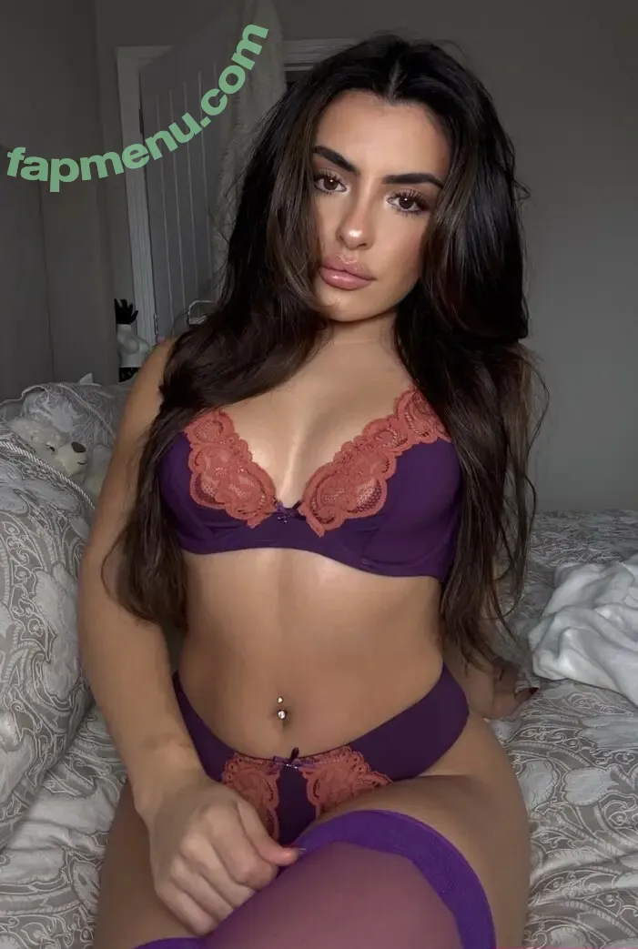 Carla Sophie nude photo #0149 (carlasophiebtw / carlysophie)