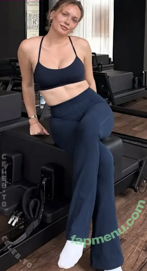 Carla Sophie Schell nude photo #0072 (carlaaxsophie)