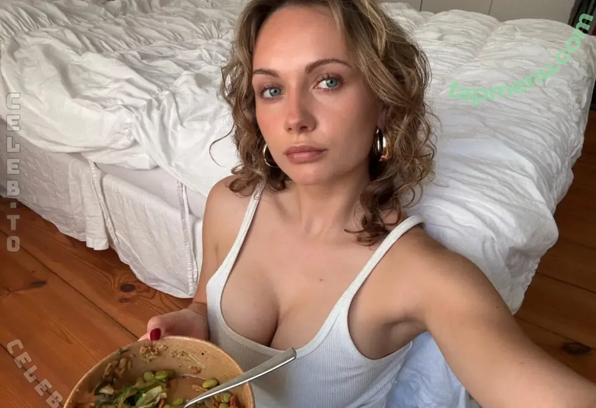 Carla Sophie Schell nude photo #0083 (carlaaxsophie)