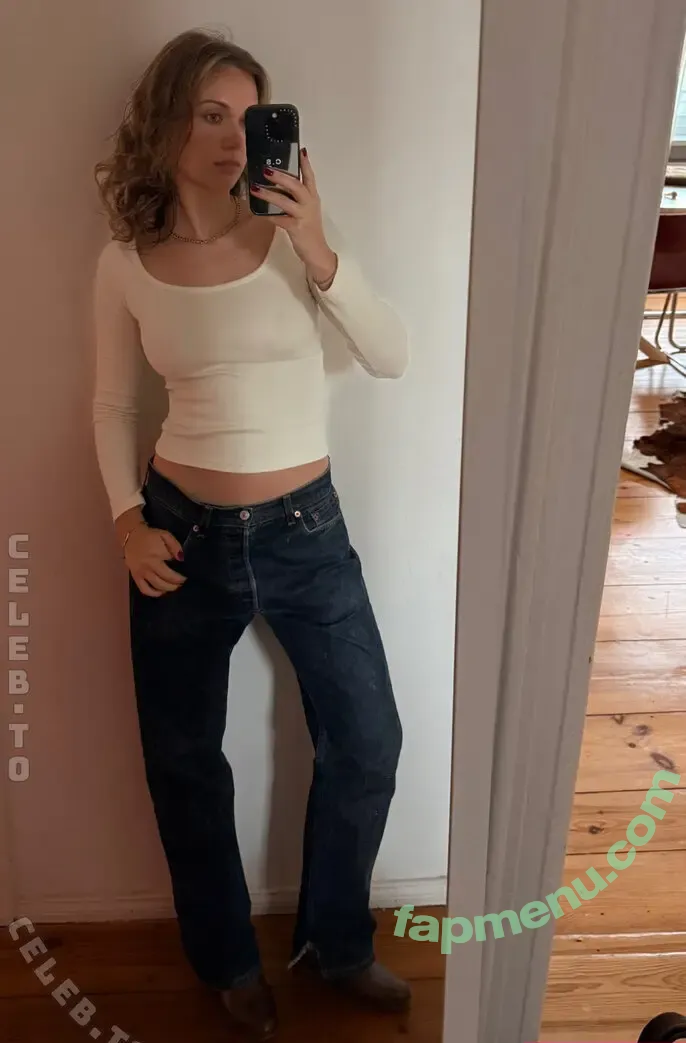 Carla Sophie Schell nude photo #0087 (carlaaxsophie)