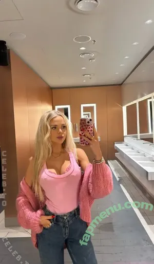 Carla Wiedbrauk / carla.wiedbrauk / carlawiedbrauk nude photo #0198