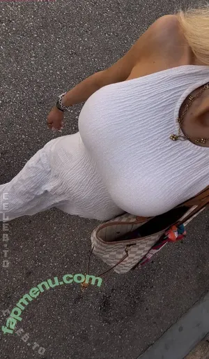 Carla Wiedbrauk / carla.wiedbrauk / carlawiedbrauk nude photo #0202