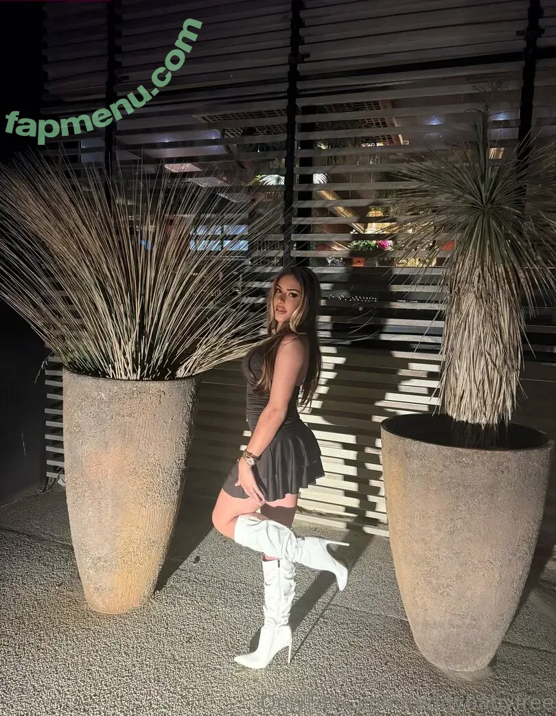 carlababyfree nude photo #0001 (carlababy)