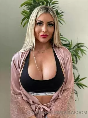 carlaboom / carlaboomoficial nude photo #0115