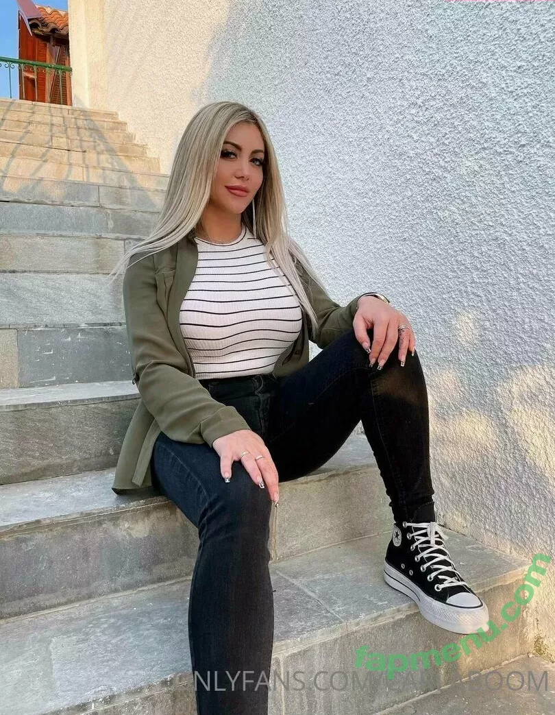 carlaboom nude photo #0134 (carlaboomoficial)