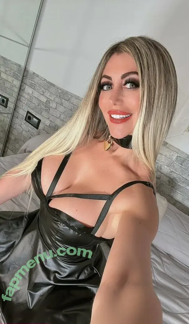 carlaboomvip nude photo #0026 (carlaboomoficial)