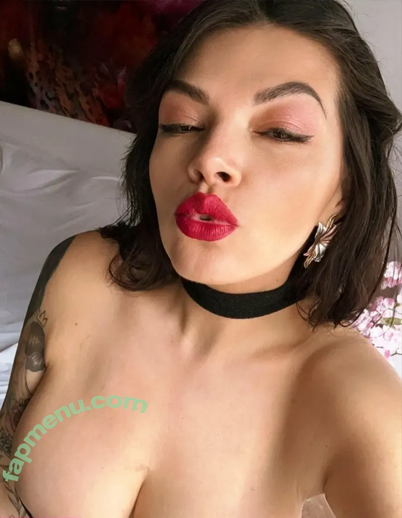 carlaconnorr nude photo #0031 (carlaconnorr)