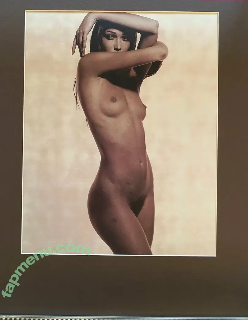 carlalagerfeld nude photo #0003 (carlalagerfeld)