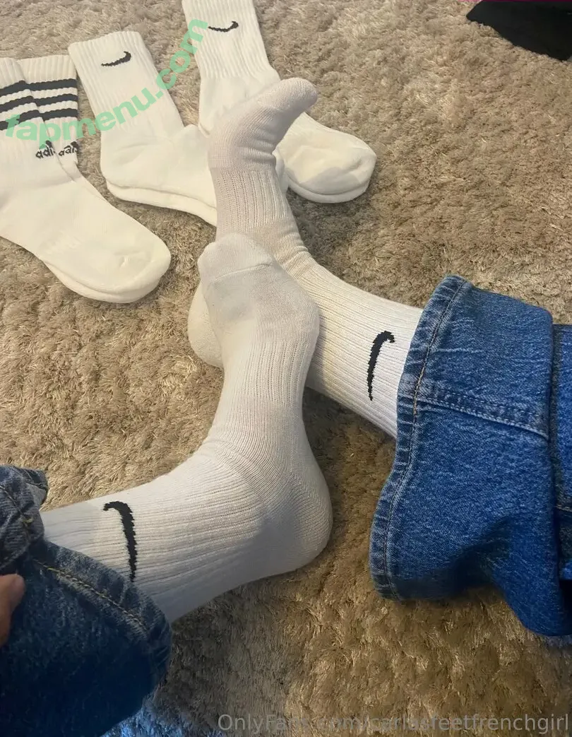 carlasfeetfrenchgirl nude photo #0007 (lipsbycarla)