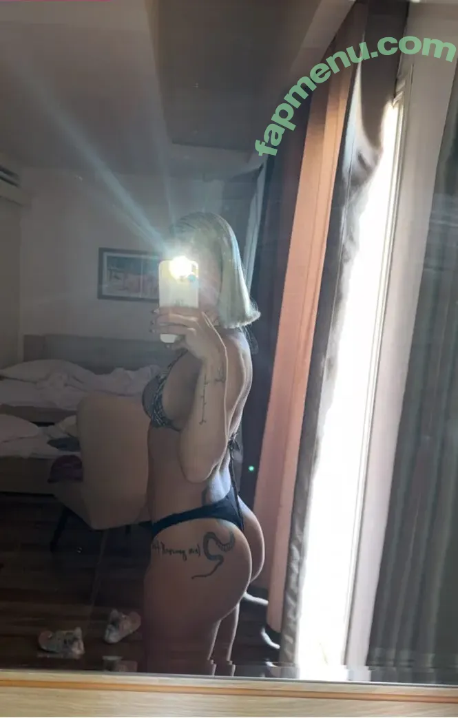 carlitaspicy nude photo #0004 (spicycarlita)