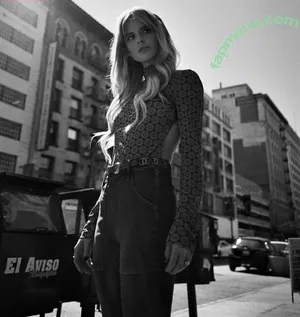 Carlson Young / carlsonyoung nude photo #0022