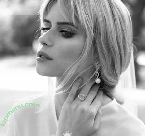 Carlson Young / carlsonyoung nude photo #0026