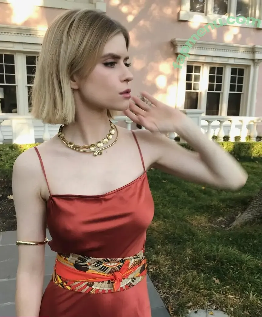 Carlson Young nude photo #0032 (carlsonyoung)