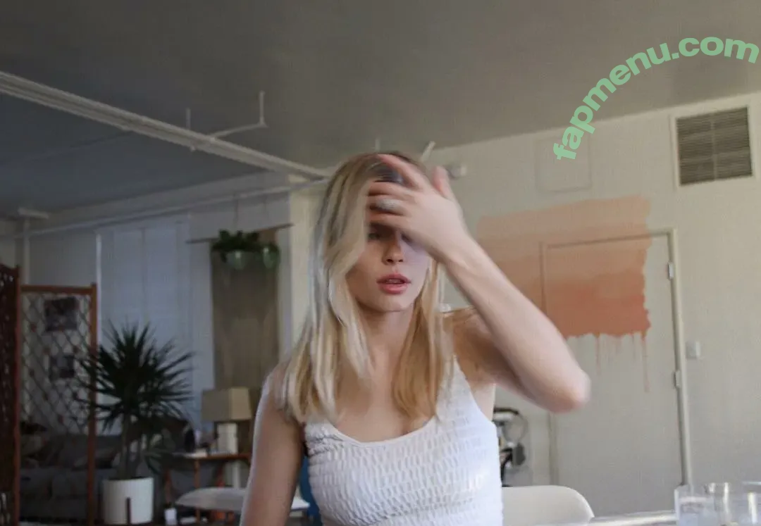 Carlson Young nude photo #0040 (carlsonyoung)