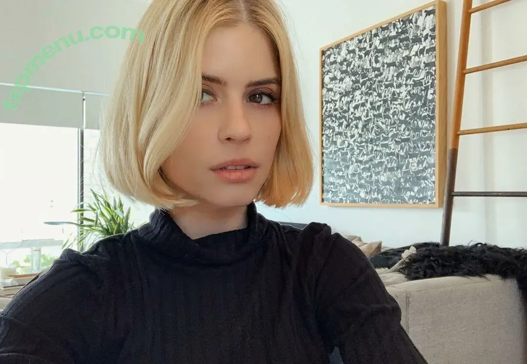 Carlson Young nude photo #0041 (carlsonyoung)