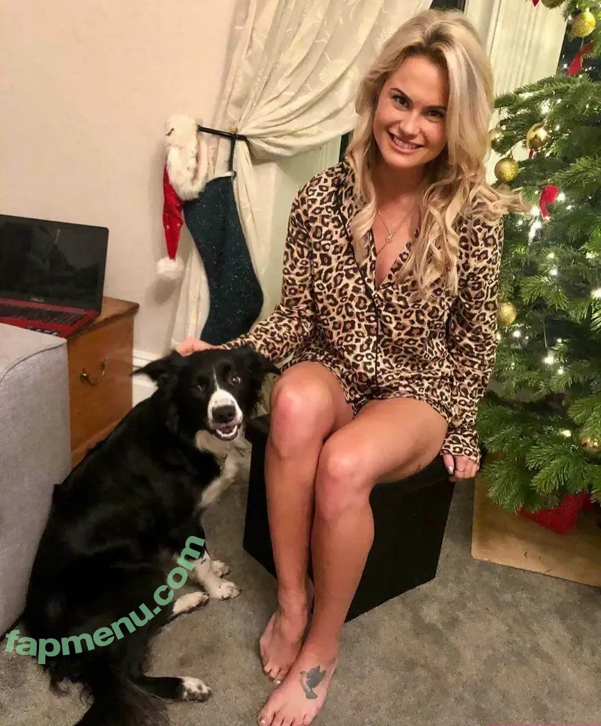Carly Booth nude photo #0015 (Carly Booth)