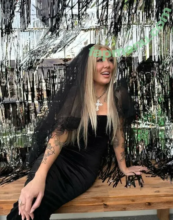 Carly Electric nude photo #0078 (carlyelectric)