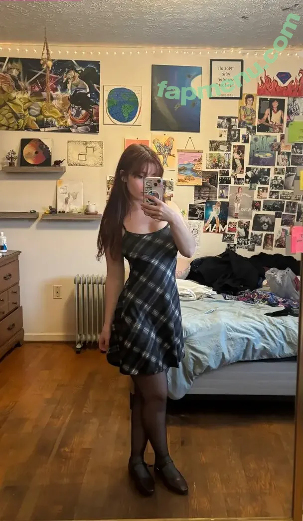 Carly Mariss nude photo #0029 (Carlybarlyy / Carlymariss)