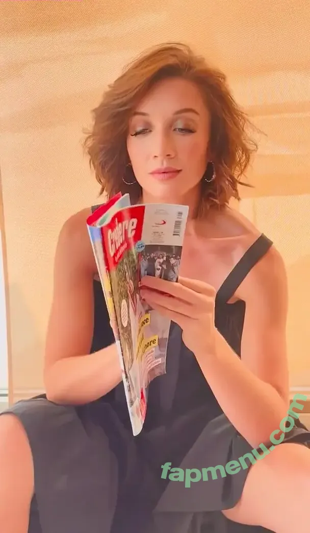 Carly Paoli nude photo #0002 (carlypaoli)