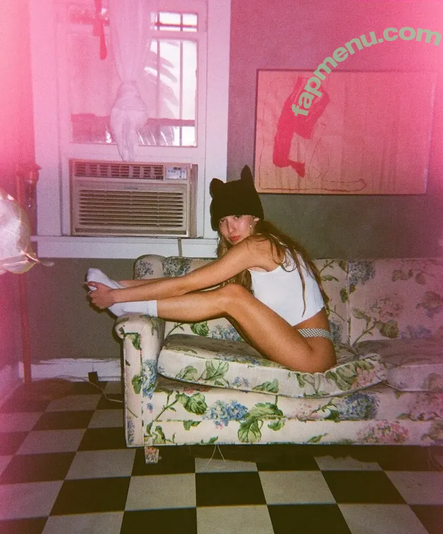 Carly Pfleger nude photo #0053 (azucar.ly / azucarly)