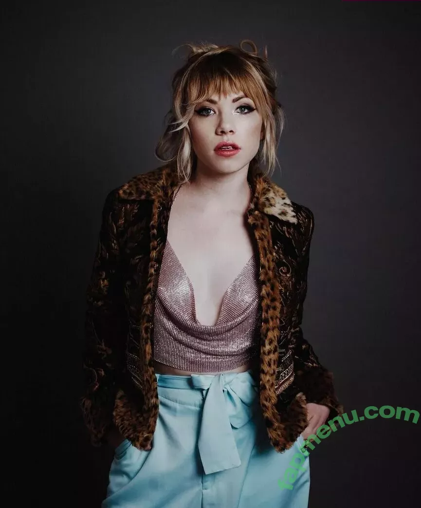 Carly Rae Jepsen nude photo #0018 (carlyraejepsen)