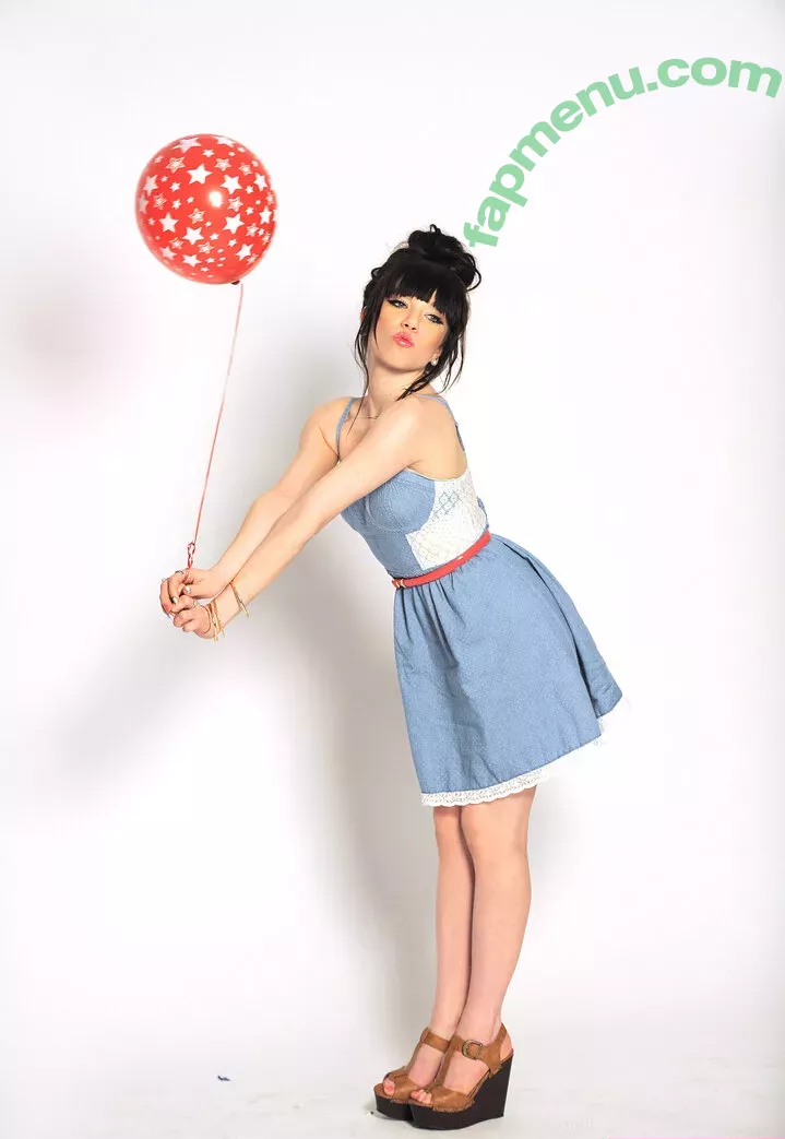 Carly Rae Jepsen nude photo #0053 (carlyraejepsen)
