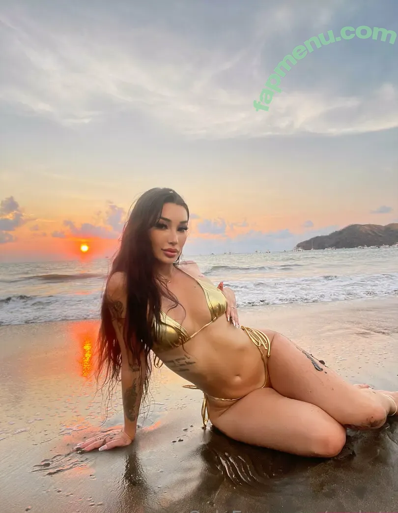 carly.tv nude photo #0017 (carlyhenderson_)