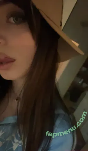 Carmaxlla nude photo #0079