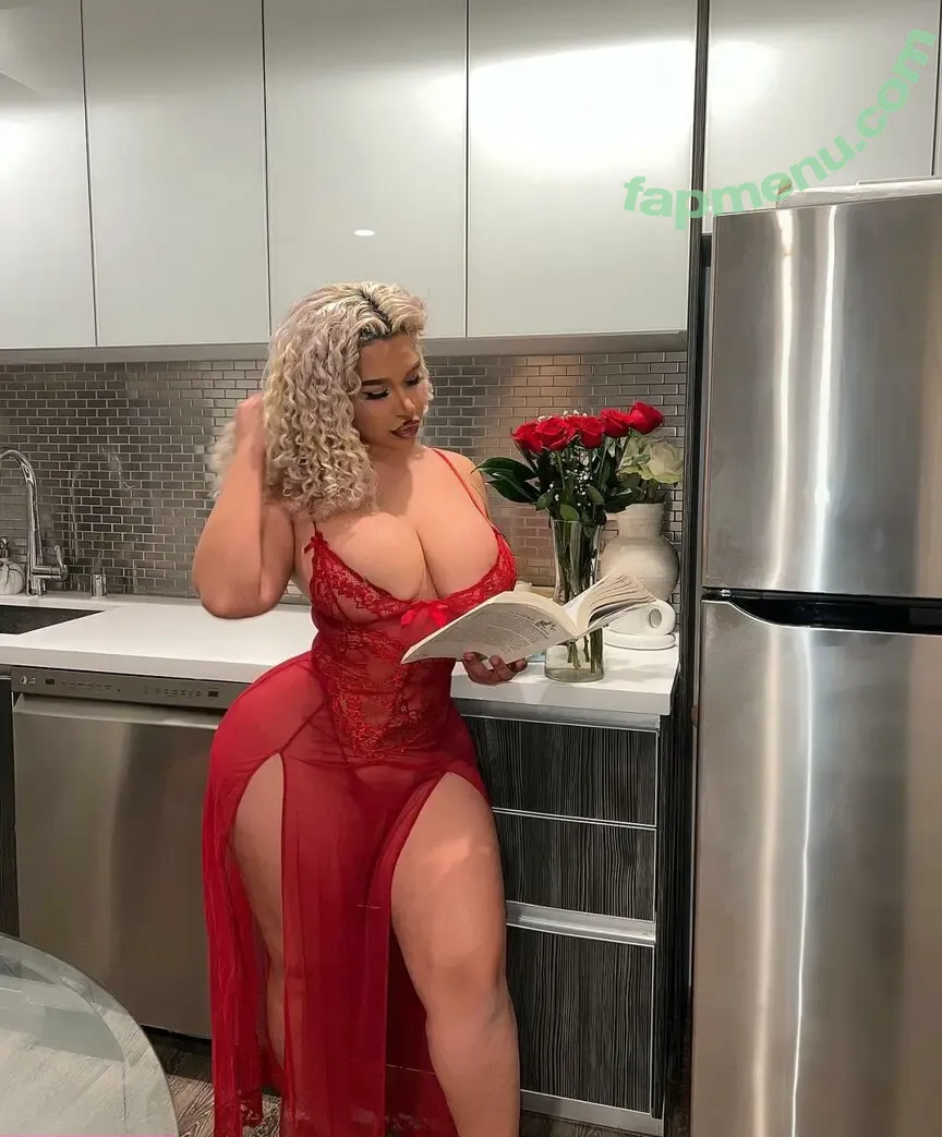 Carmela Habibi nude photo #0202 (carmelahabibi / carmellaxo / littlemisslibrarian)