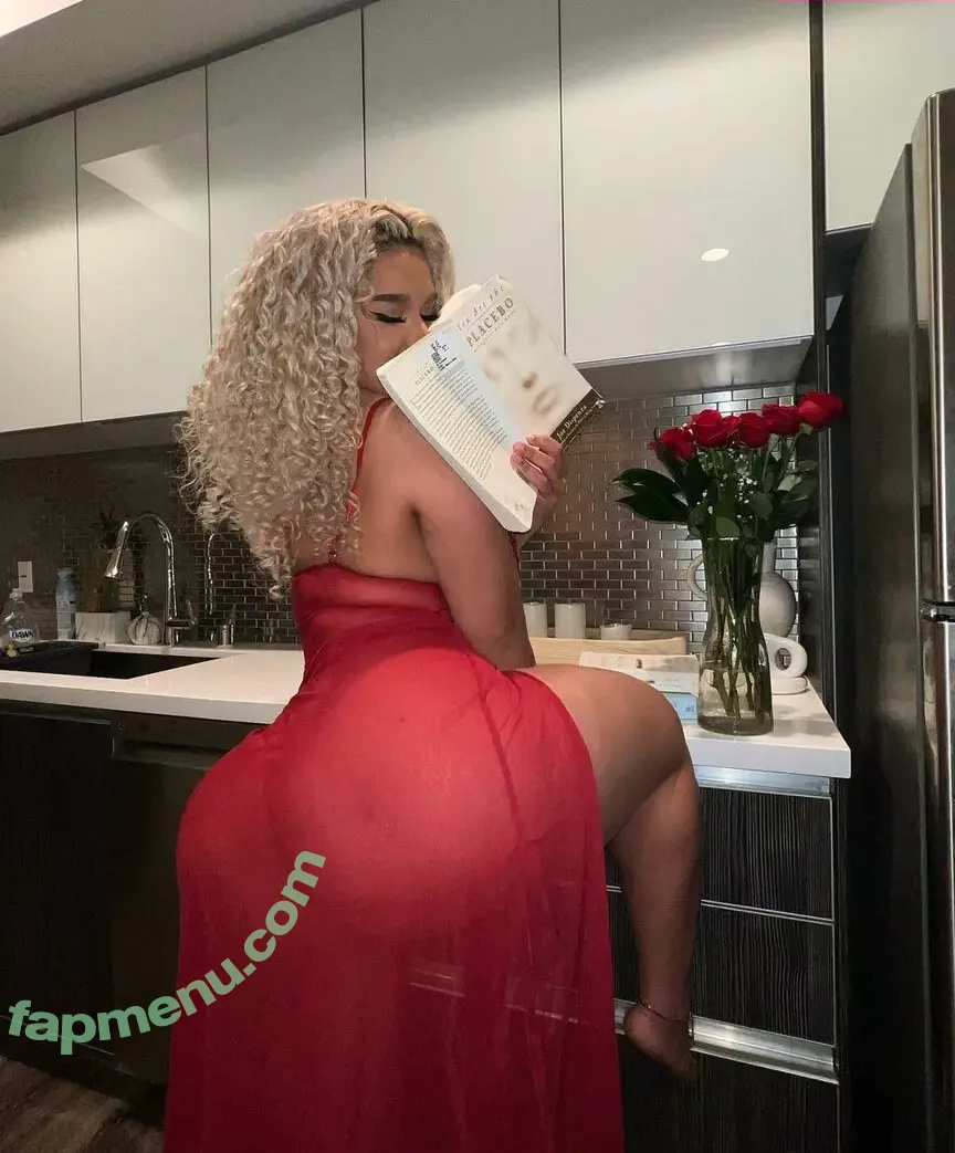 Carmela Habibi nude photo #0203 (carmelahabibi / carmellaxo / littlemisslibrarian)
