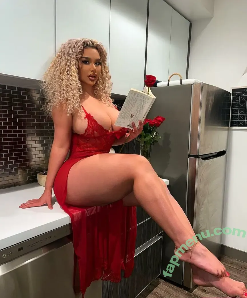 Carmela Habibi nude photo #0205 (carmelahabibi / carmellaxo / littlemisslibrarian)