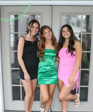 Carmela / carmelaclutchfree / carmmiee / carmmieecat nude photo #0086