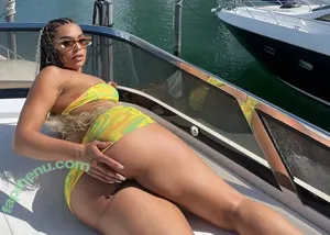 carmelkillaaa / karelyruizoficial nude photo #0015
