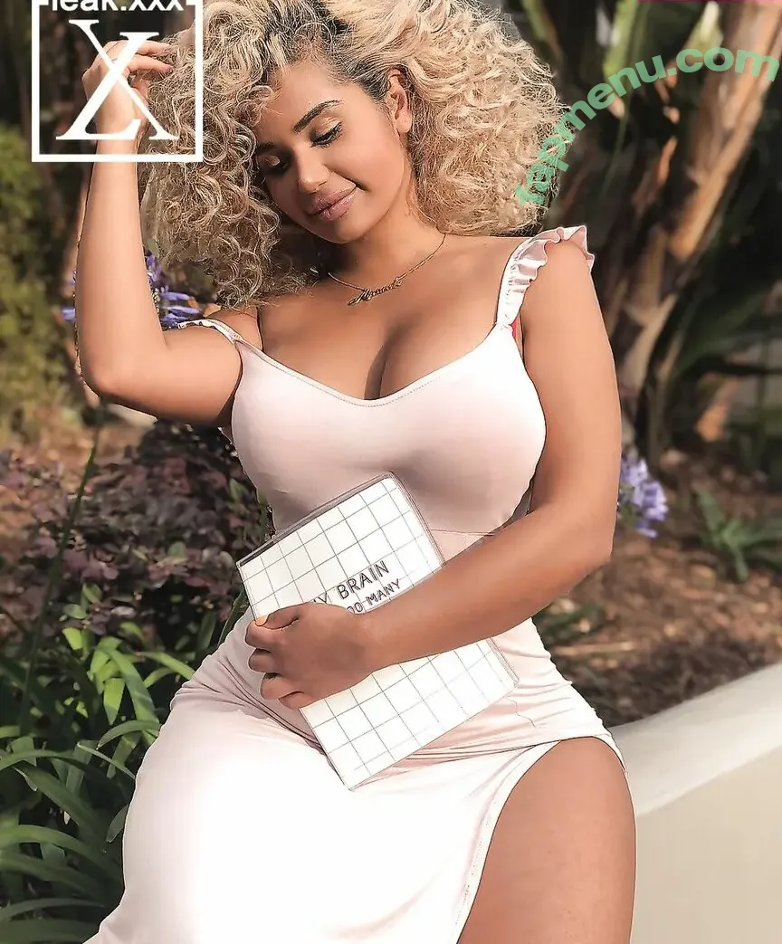 Carmellaxo nude photo #0043 (carmelaxo)