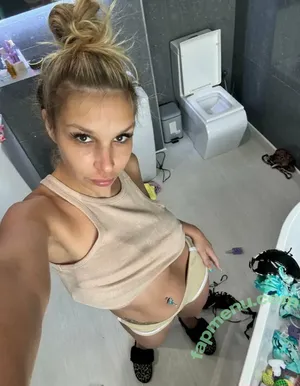 carmencalixxx / carmencalientefanpage nude photo #0931