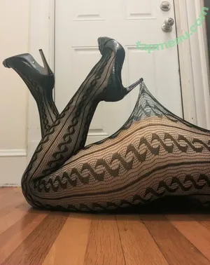 Carmilla Roux / camillerouxart / carmillaroux nude photo #0068