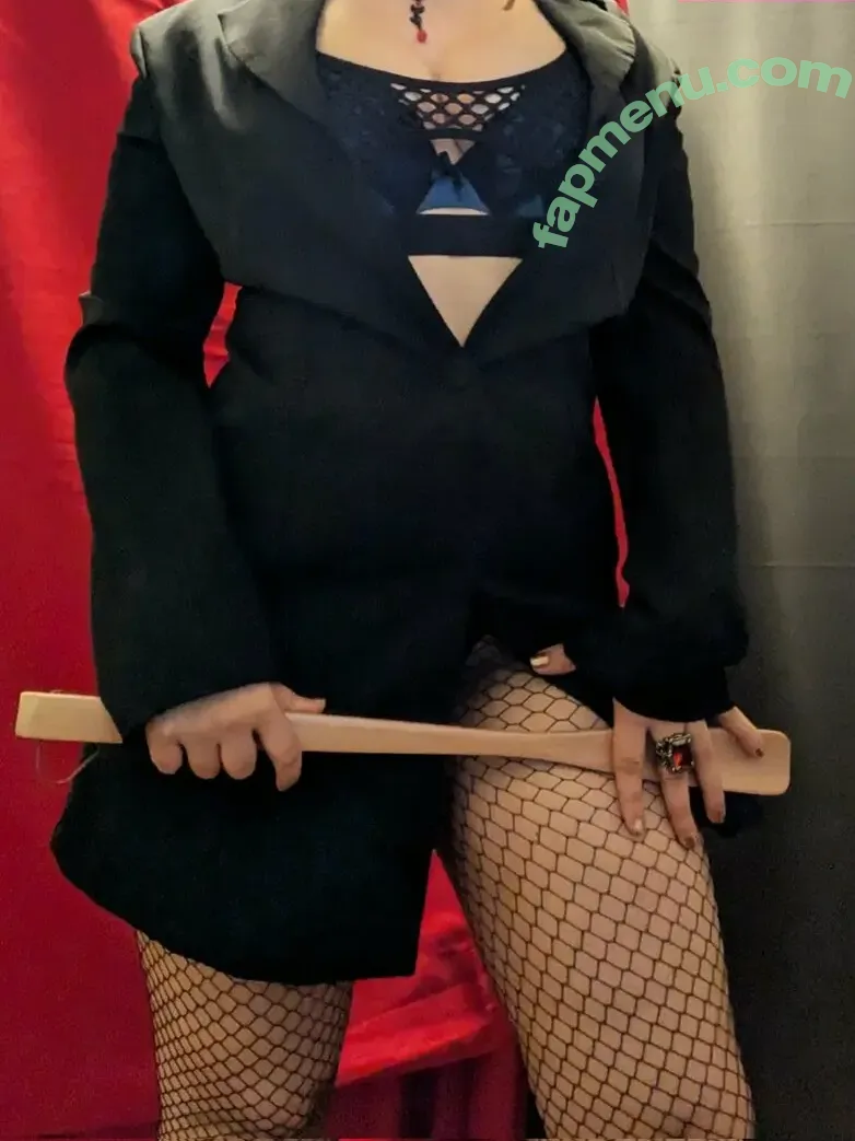 Carmilla Roux nude photo #0004 (camillerouxart / carmillaroux)