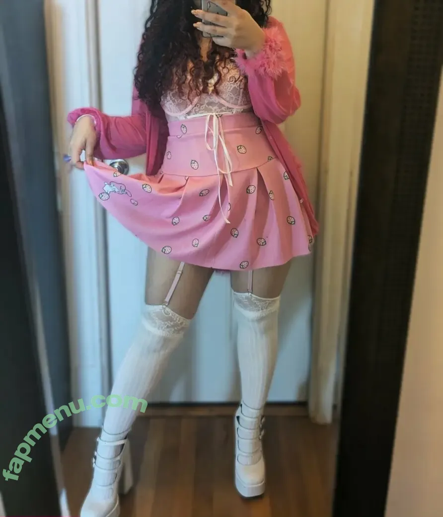 Carmilla Roux nude photo #0061 (camillerouxart / carmillaroux)