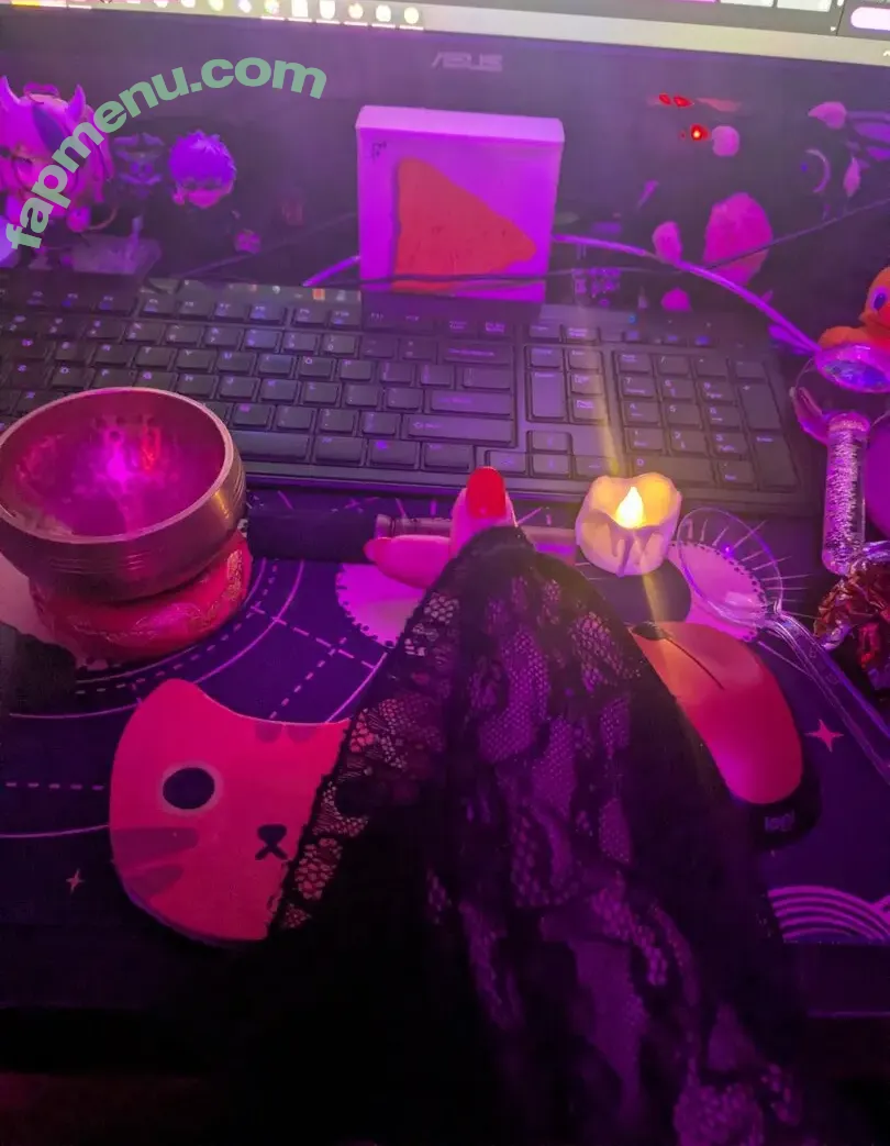 Carmilla Roux nude photo #0069 (camillerouxart / carmillaroux)