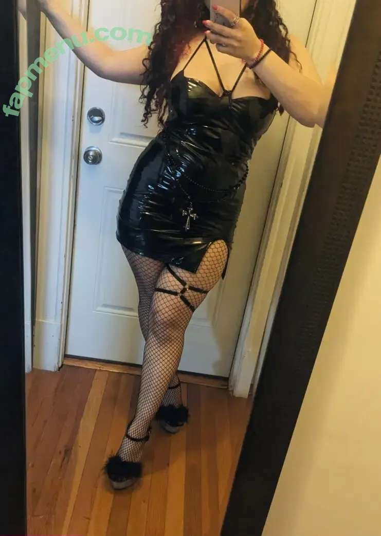 Carmilla Roux nude photo #0079 (camillerouxart / carmillaroux)