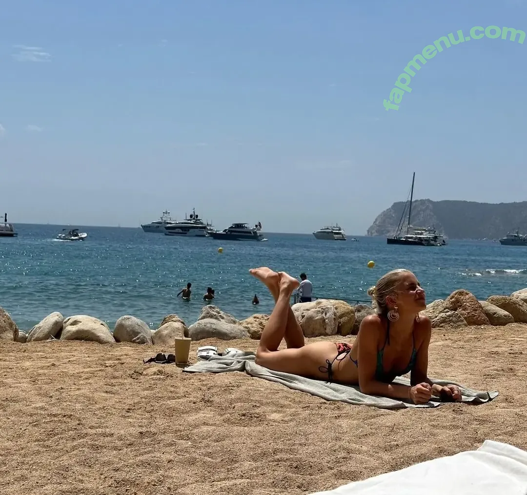 Caro Daur nude photo #0169 (carodaur)