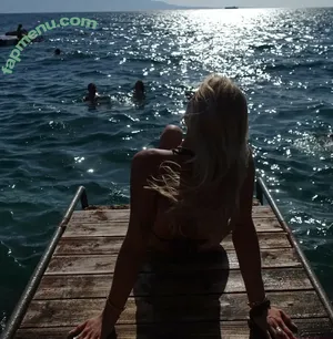 Caro Konrad / caro_knrd nude photo #0049