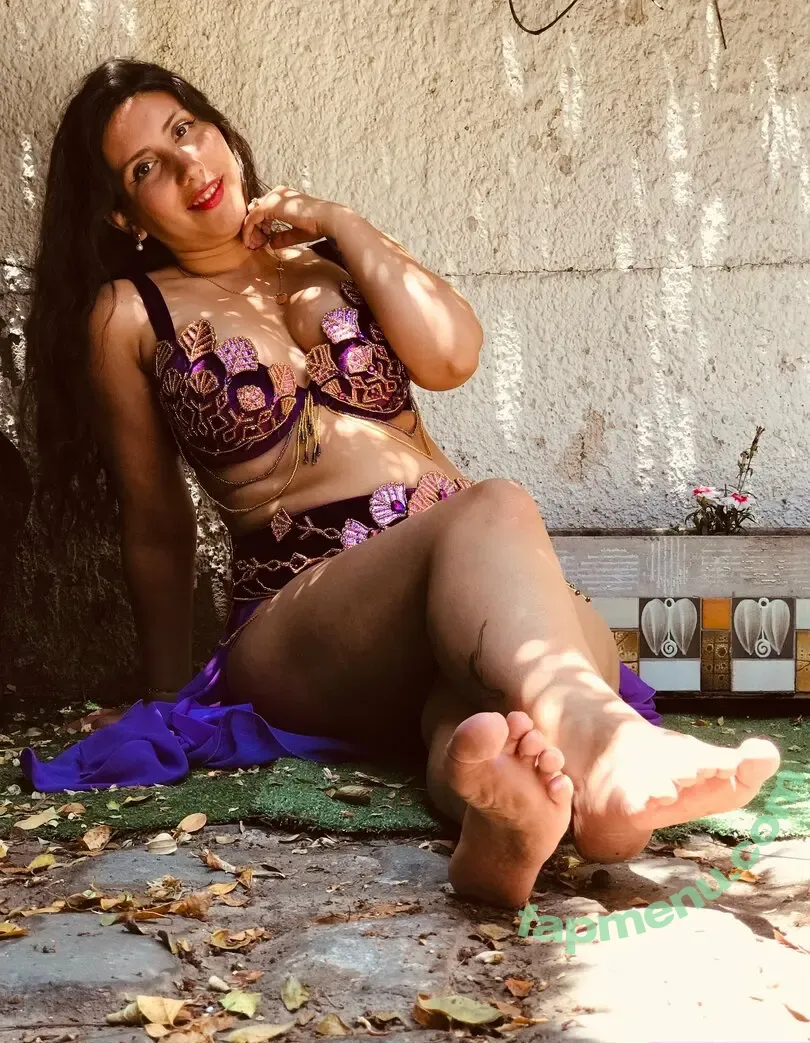 caro.luxor nude photo #0003 (caro__lux)