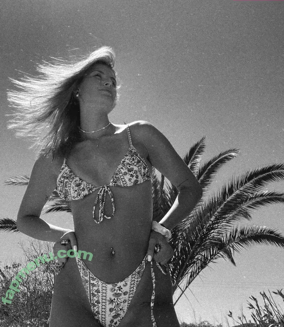 Caro Winter nude photo #0003 (carowinter.music)