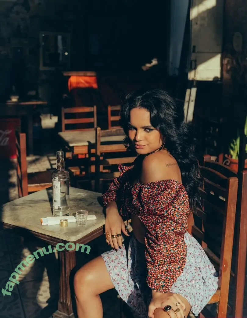 Carol Macedo nude photo #0020 (carolinemacedo)