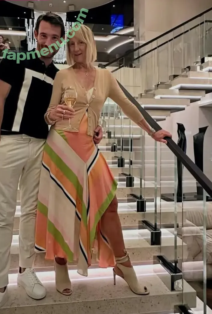 Carol McGiffin nude photo #0022 (the_mcgiff)