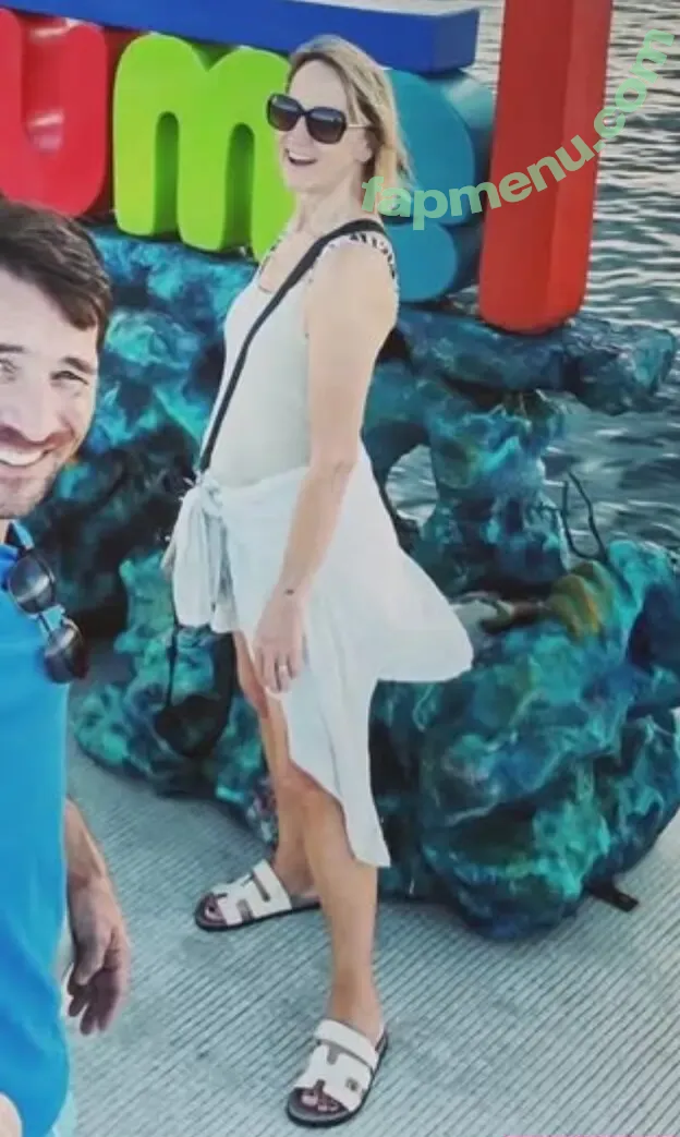 Carol McGiffin nude photo #0025 (the_mcgiff)